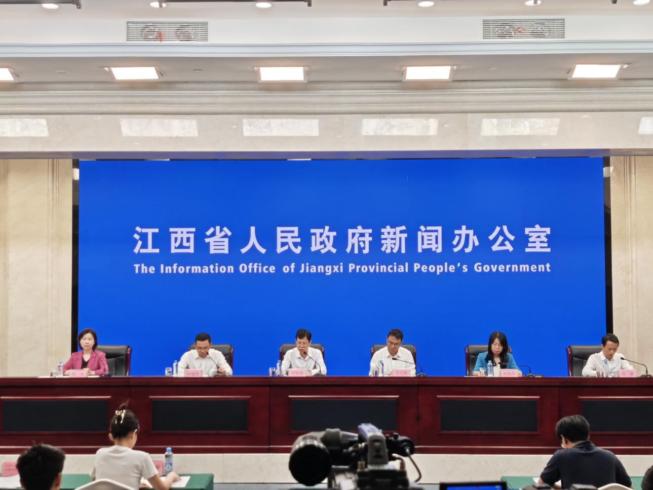发布会现场(胡奇信 摄)