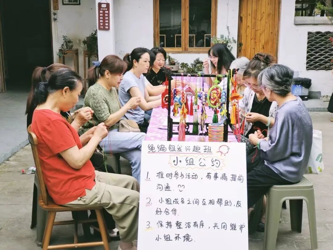 社区兴趣班(陈馨 摄)