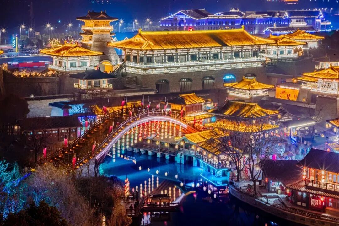 安陆夜景(盛婷 摄)