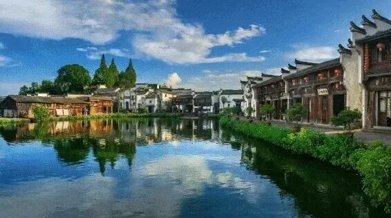 诸葛八卦村一景 (廖梦欣 摄)