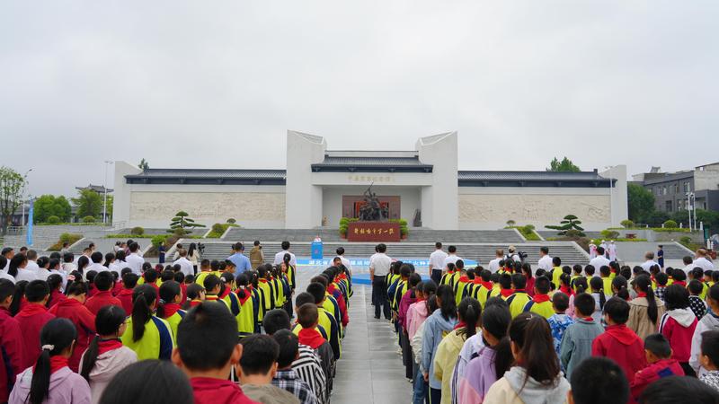 活动现场(何子丹 摄)