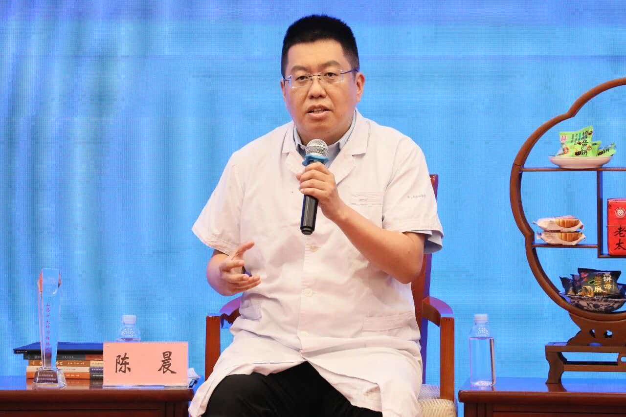 陈晨为山西医疗卫生事业高质量发展建言献策 (席泽伟 摄)