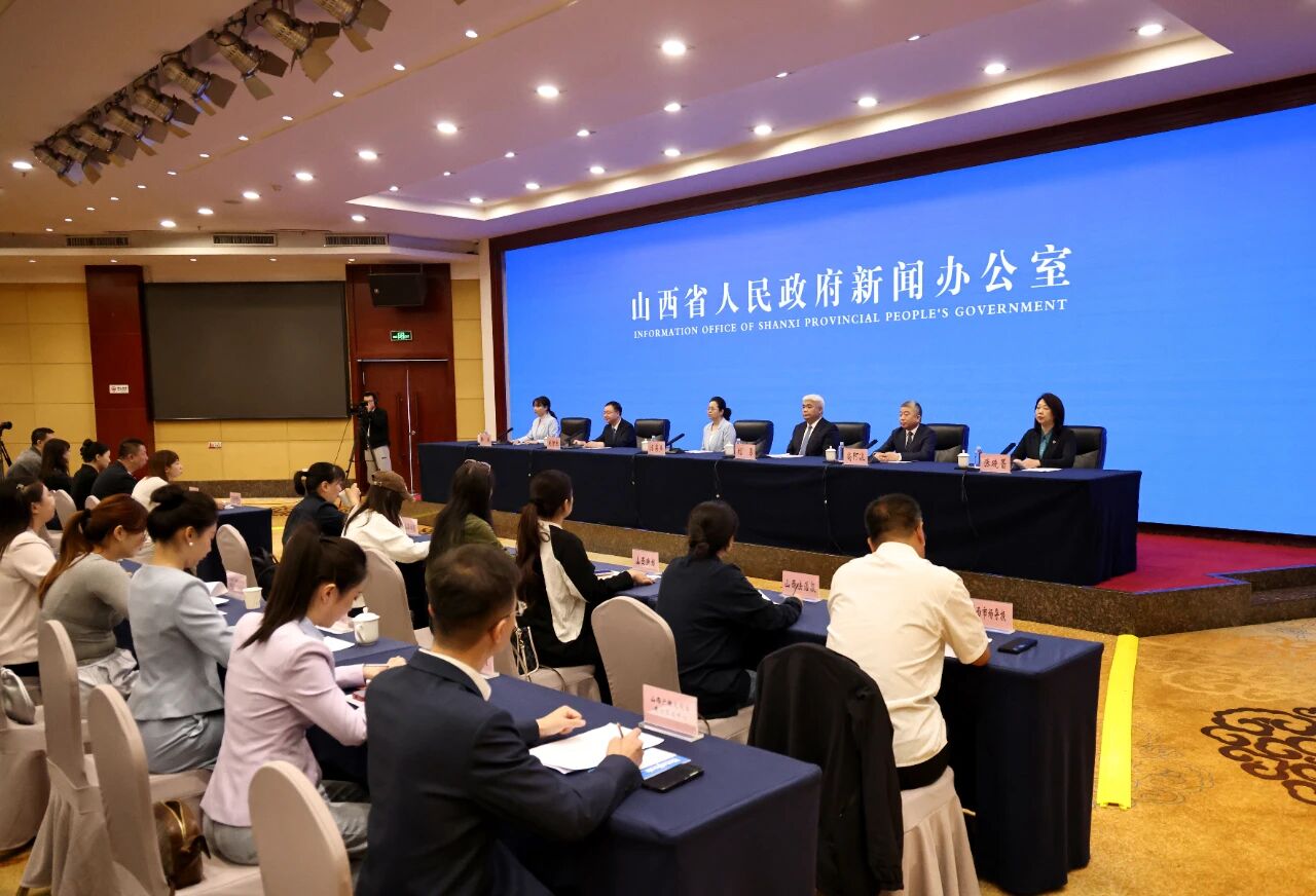 发布会现场(周志敏 摄)