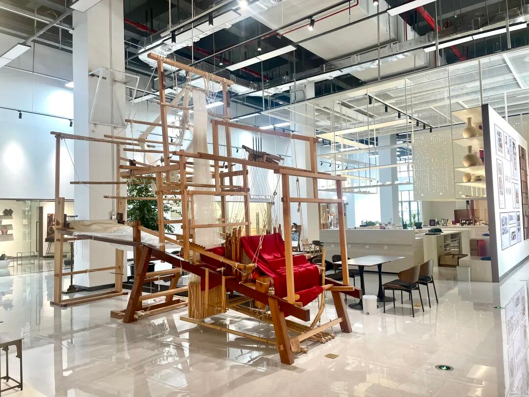 非遗传承展示展览区域一角(项天琪 摄)