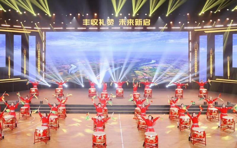 闭幕式现场(管权俊 摄)