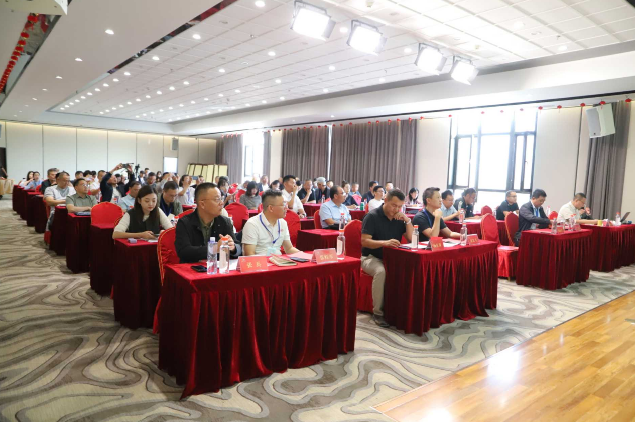 交流会现场 (加亚巴图 摄)