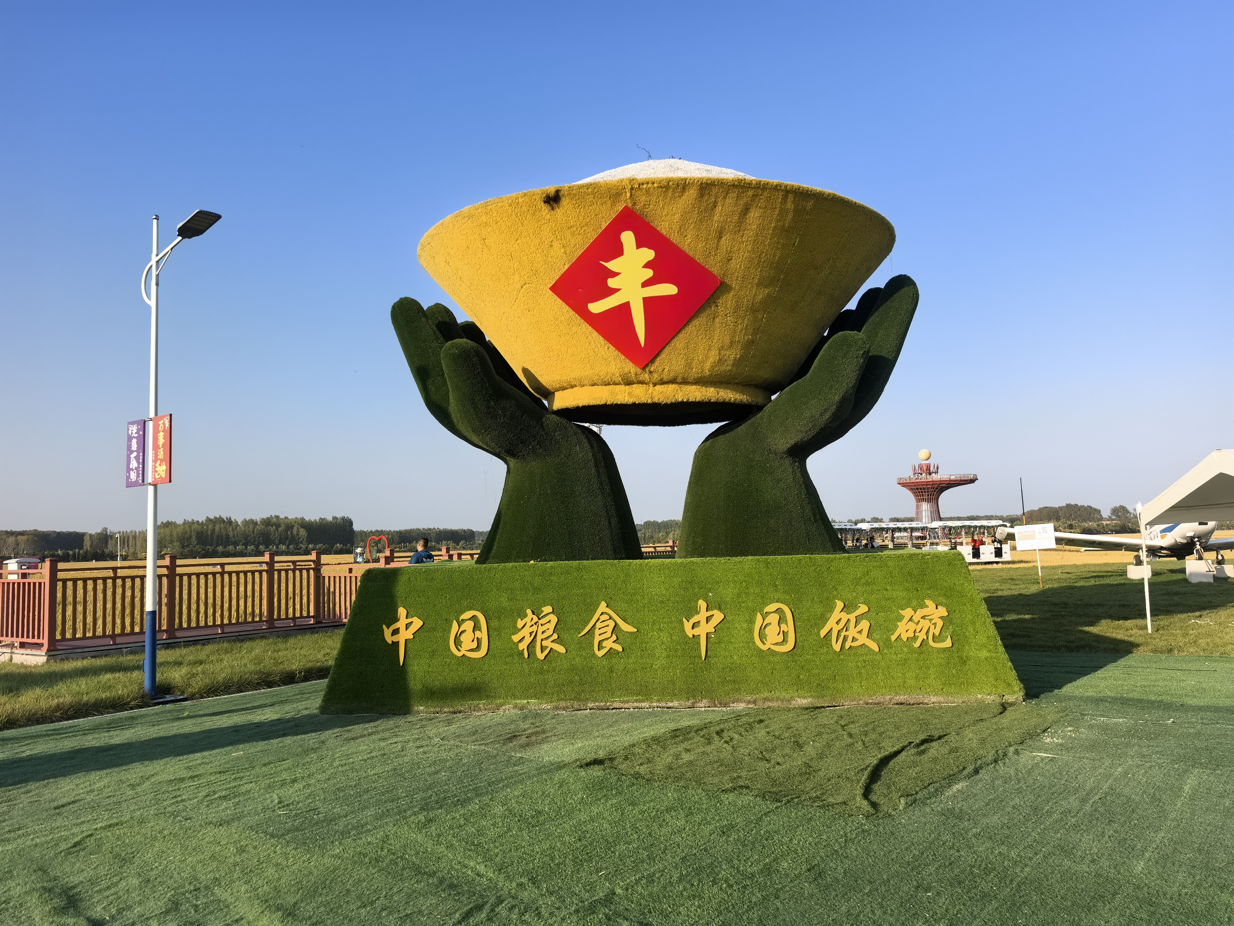 现场建筑 (刘尧 摄)