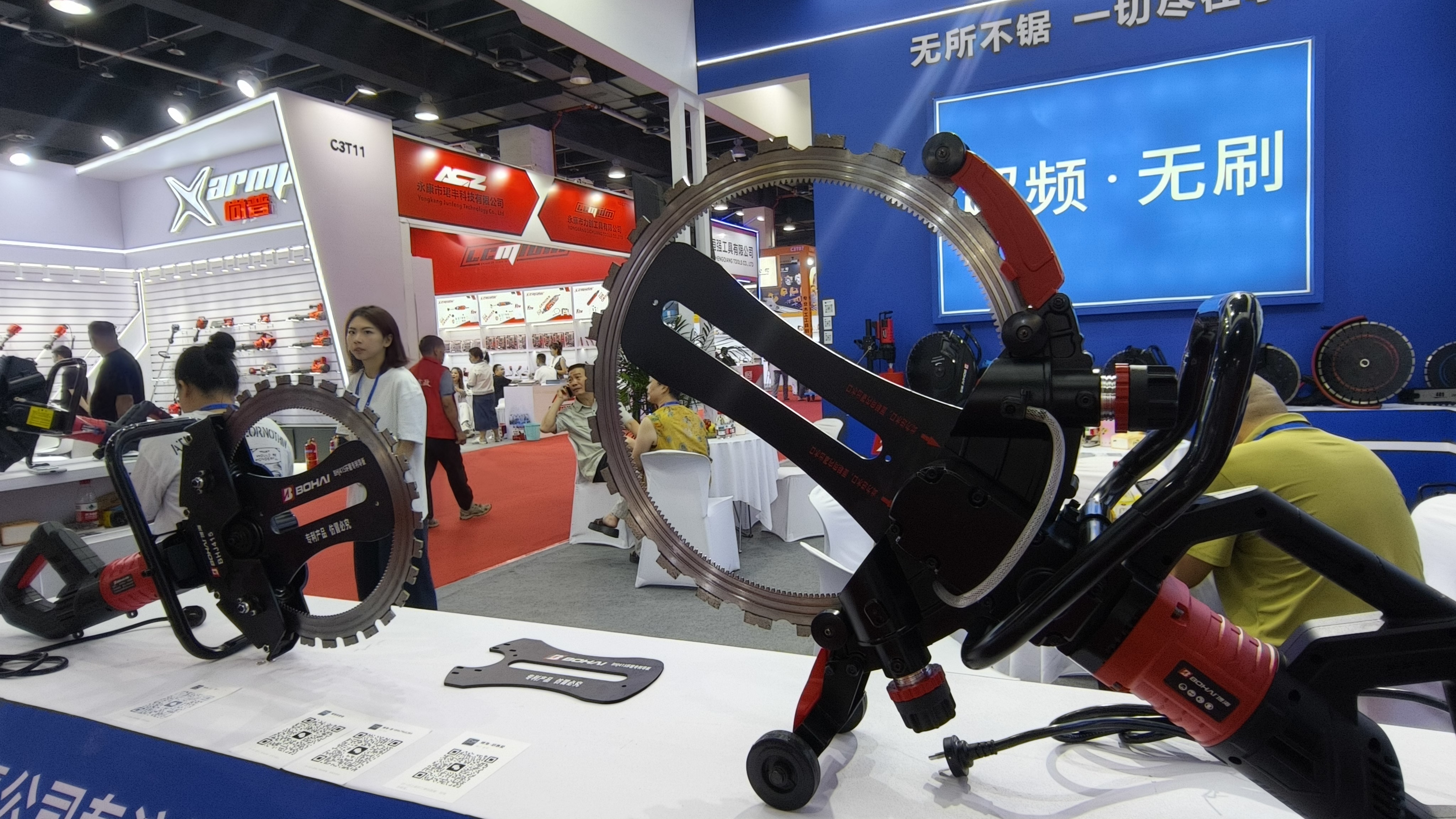 第31届中国五金博览会现场(曾庆华 摄)