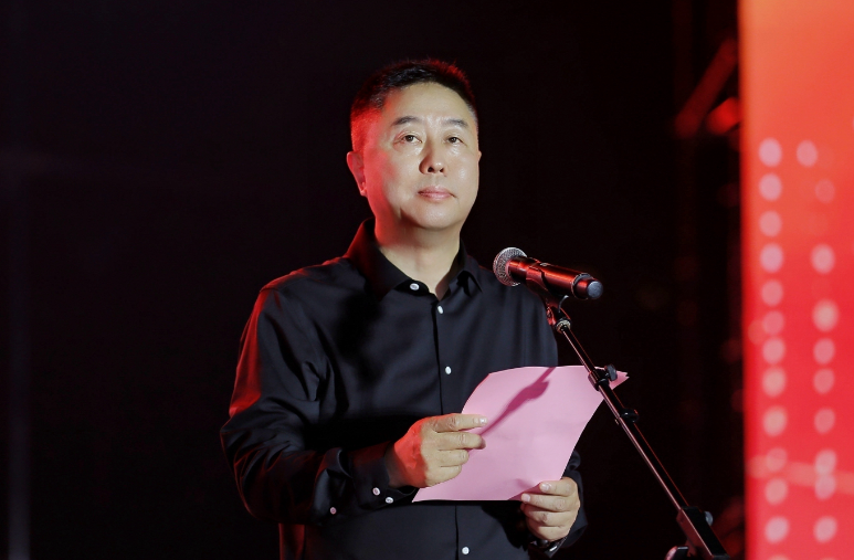 上海新纪元教育集团总校长陈伟志(常嘉琳 摄)