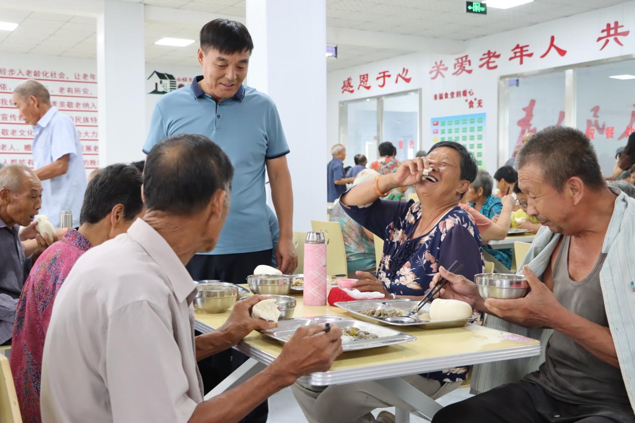 幸福食堂 (王静茹 摄)
