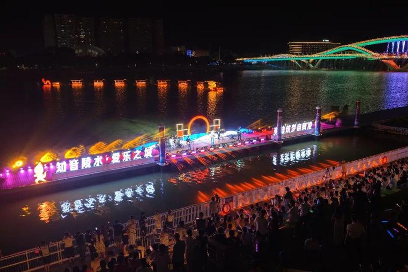 “知音陵水·爱乐之城”2026年第二期陵水本土原创音乐会现场(李玲玲 摄)