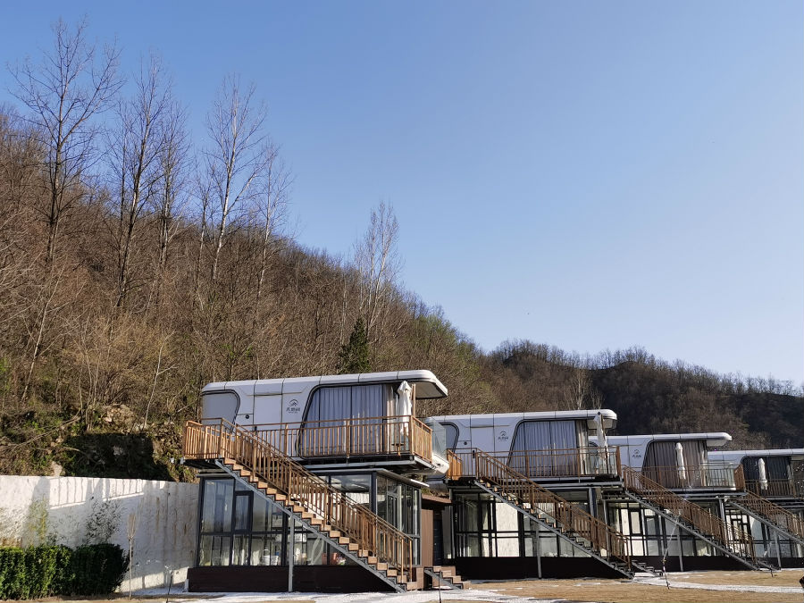 河南天地间文旅科技有限公司制作的“太空舱”民宿（王永安 摄）