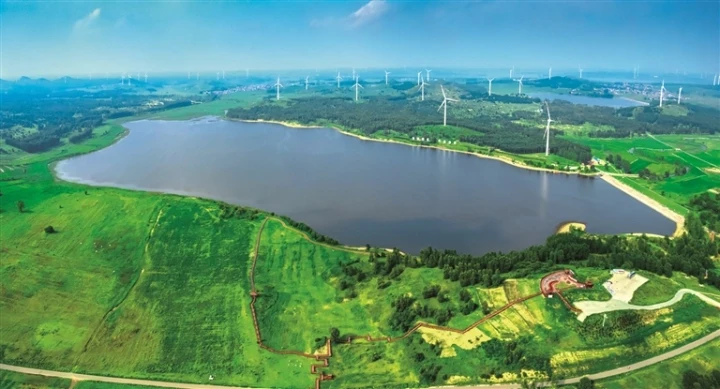 彰武草原恢复示范区 通讯员 郑福宁摄