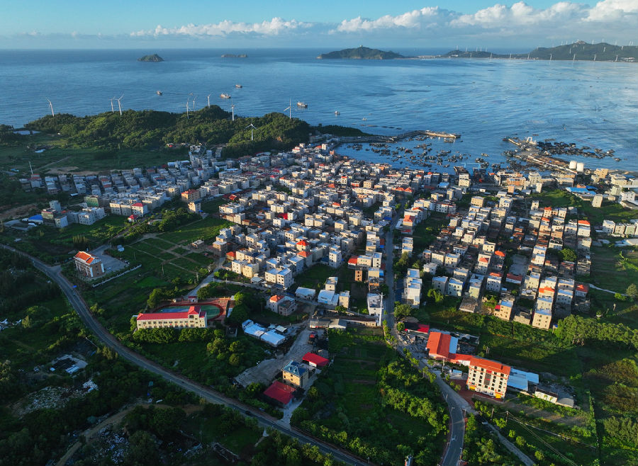 冬古村全景（高阿营 摄）