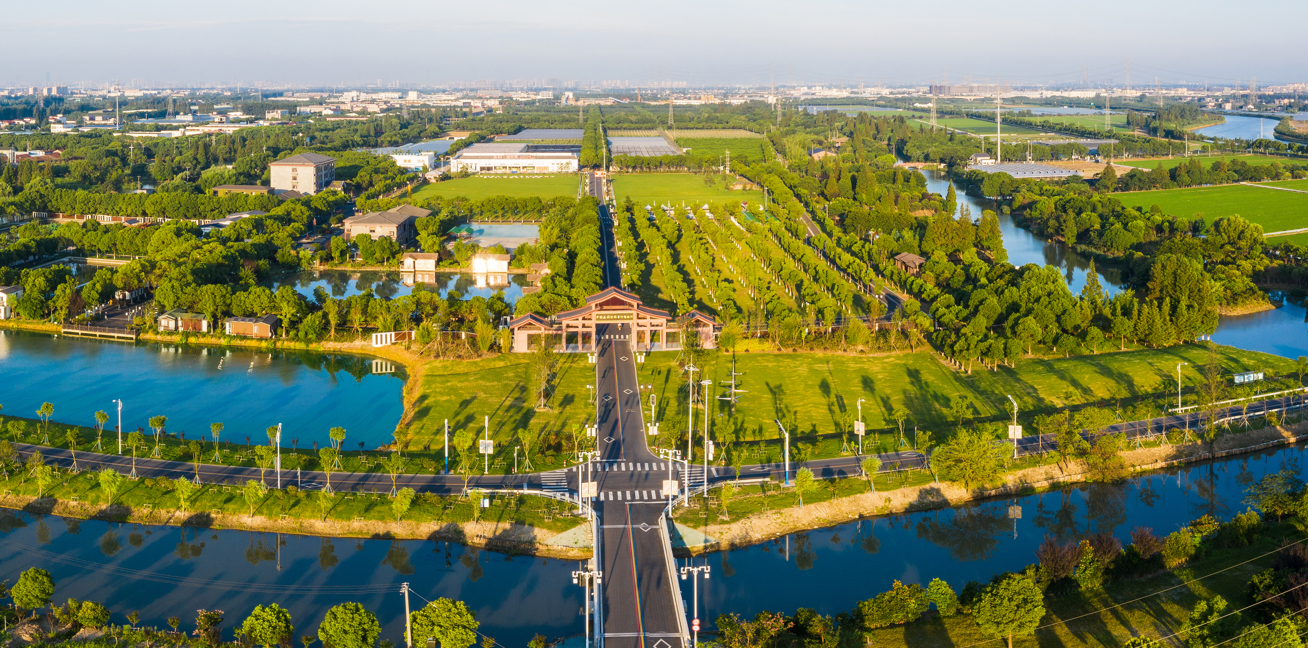 电站村农旅融合发展（邓鹏 摄）