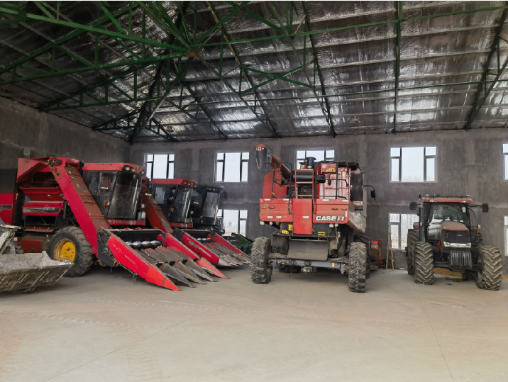 吉林省农缘农业机械专业合作社的农业机具（王忠诚 摄）