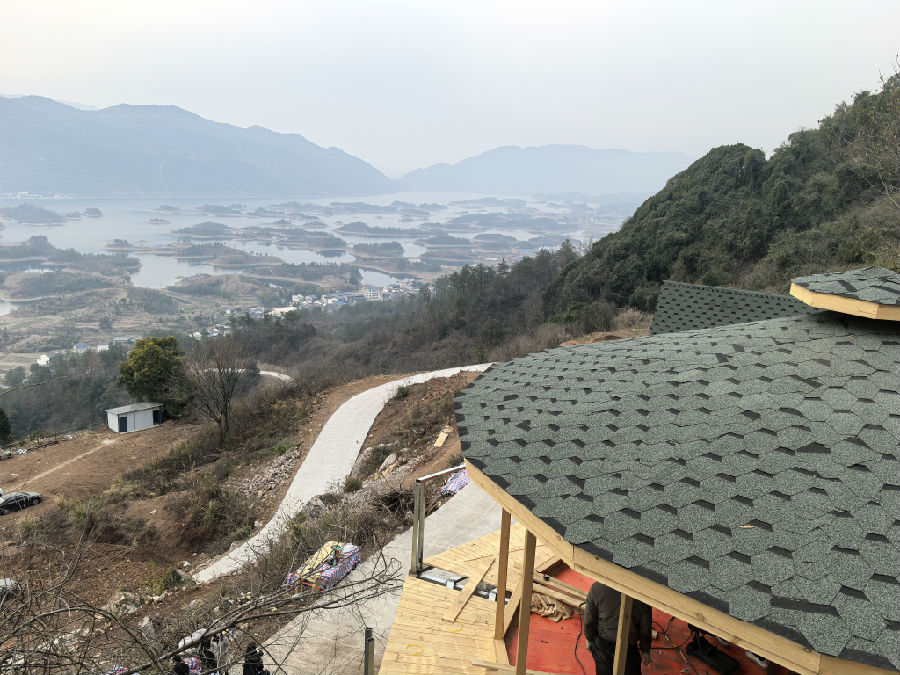 在建的怡情康乐园项目(余惠玲 摄) 在建的怡情康乐园项目(余惠玲 摄)