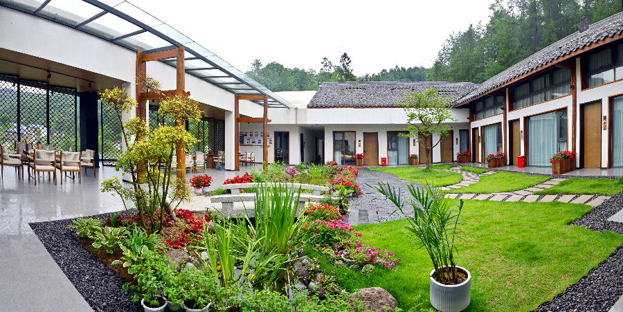 拾山院民宿（赵辉 摄）