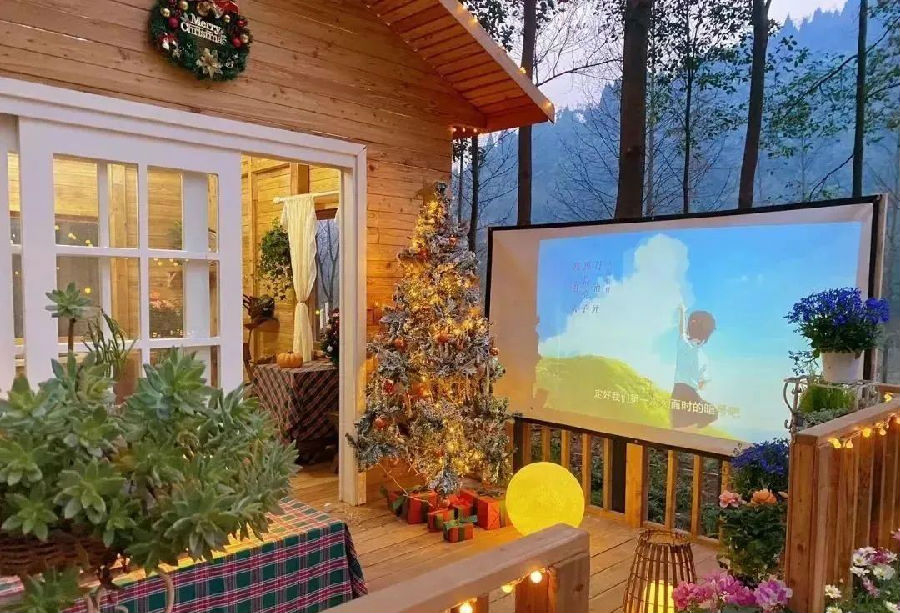 红旗村的“露营经济”。（李卓婕 摄）