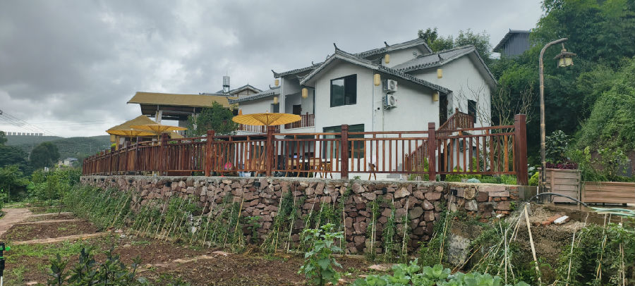 “川滇小院”院子（戚原 摄）