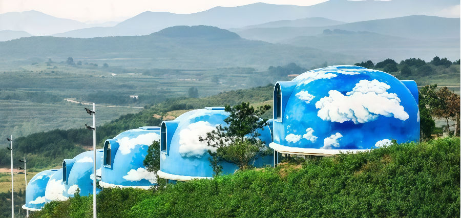  造型独特的天空院子融于山林 （晋晓  摄）